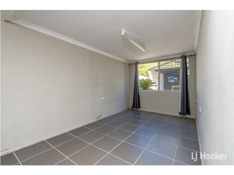 4 Mercer Place, Thornlie WA 6108