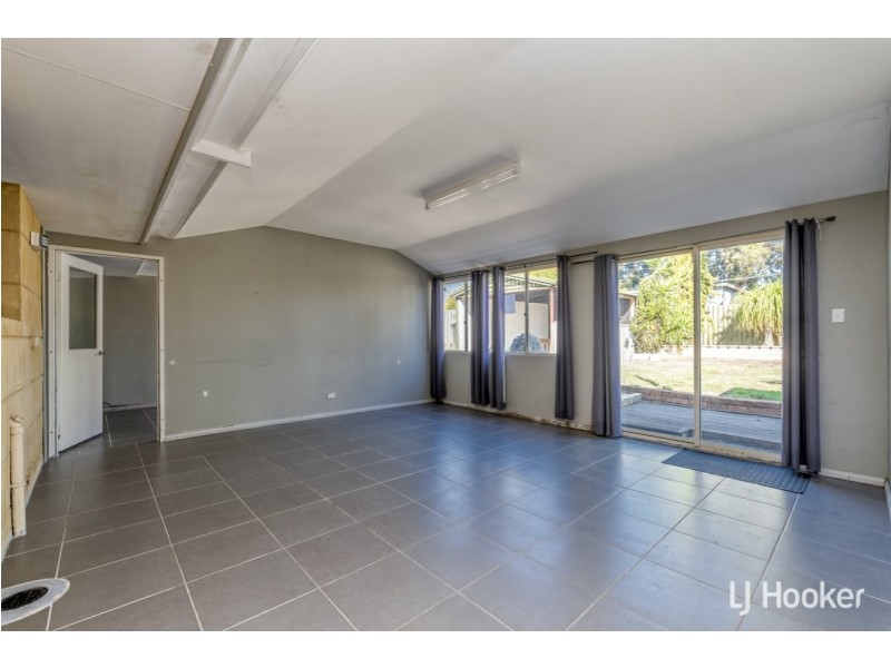 4 Mercer Place, Thornlie WA 6108