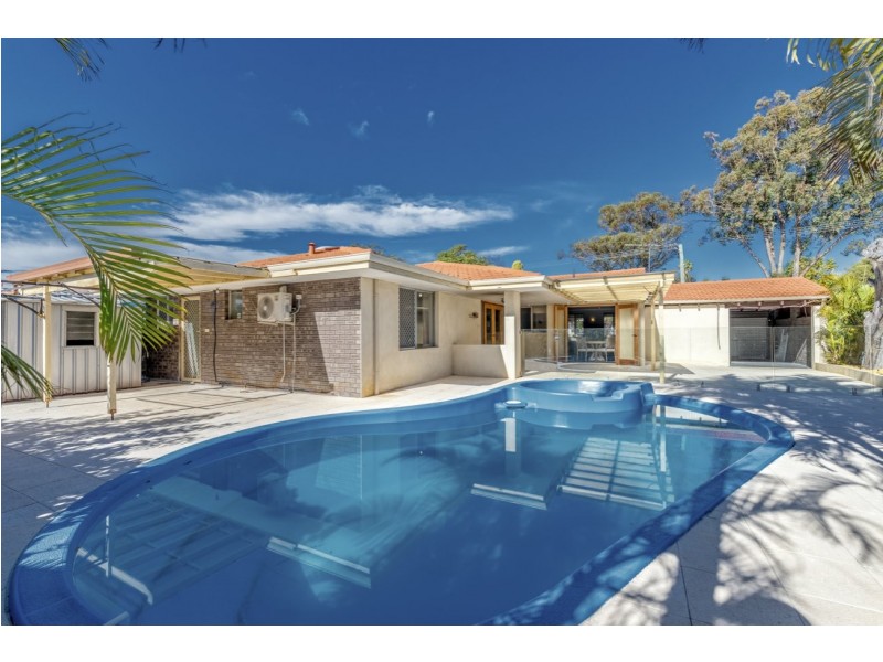 14 McLeish Place, Thornlie WA 6108