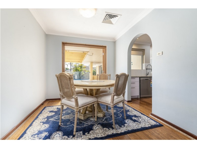 14 McLeish Place, Thornlie WA 6108