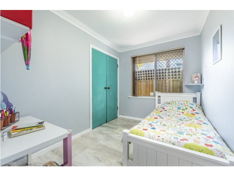 14 McLeish Place, Thornlie WA 6108