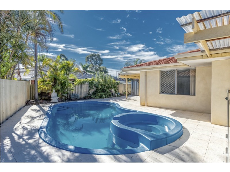 14 McLeish Place, Thornlie WA 6108