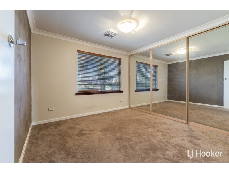 33 Harpenden Street, Huntingdale WA 6110