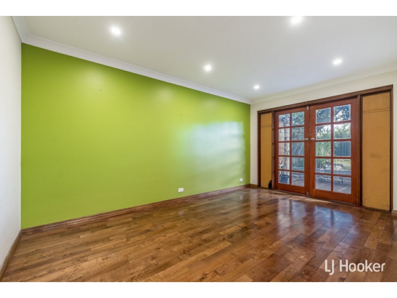 33 Harpenden Street, Huntingdale WA 6110