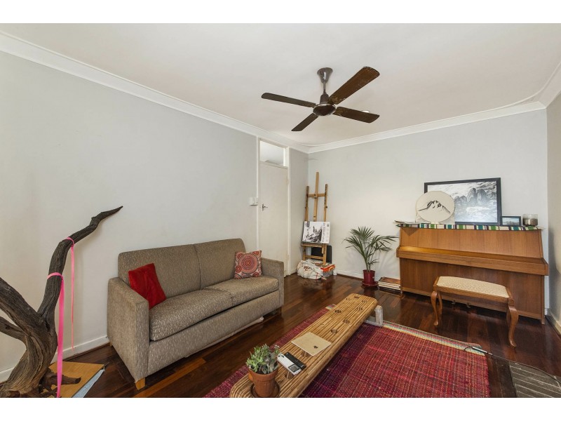 12 Earls Court, Thornlie WA 6108