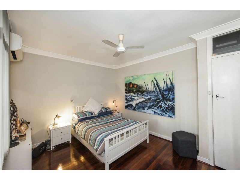 12 Earls Court, Thornlie WA 6108