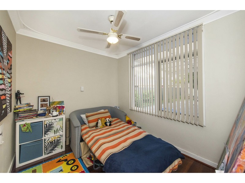 12 Earls Court, Thornlie WA 6108