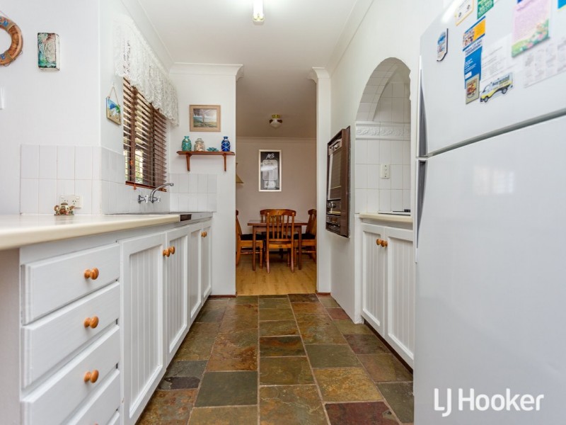 33 Greenough Way, Gosnells WA 6110