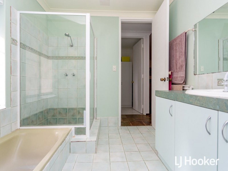 33 Greenough Way, Gosnells WA 6110