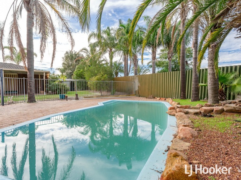 33 Greenough Way, Gosnells WA 6110