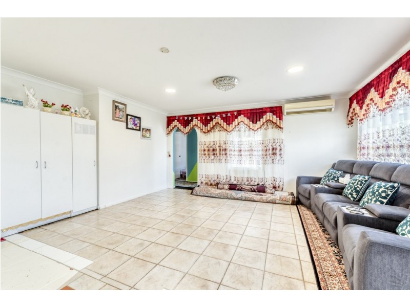 7 Essington Street, Huntingdale WA 6110