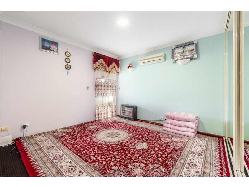 7 Essington Street, Huntingdale WA 6110