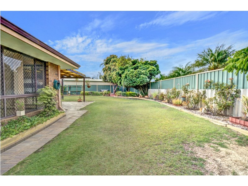 28 Wateredge Road, Thornlie WA 6108