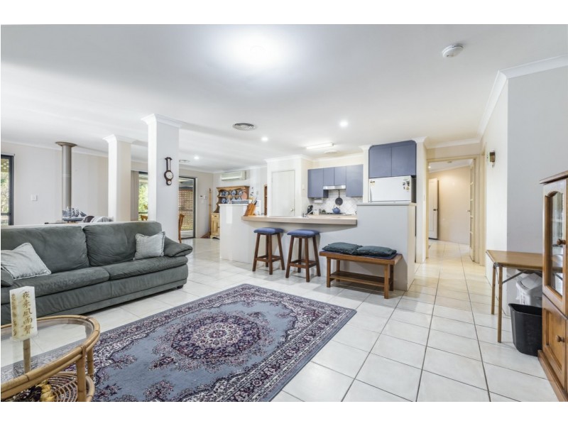 126 Blair Road, Oakford WA 6121