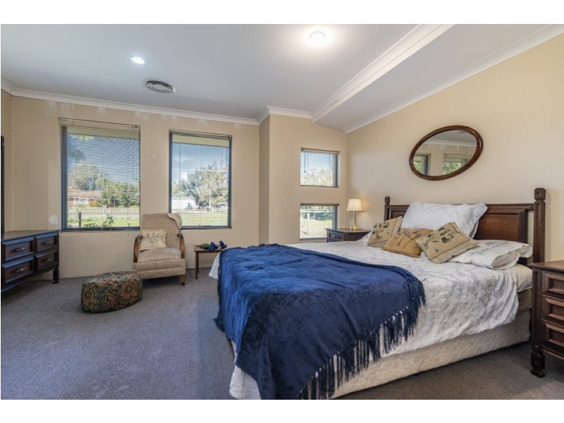 126 Blair Road, Oakford WA 6121