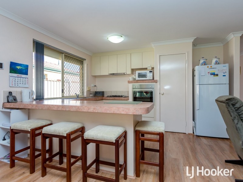 4/6 Heron Place, Maddington WA 6109