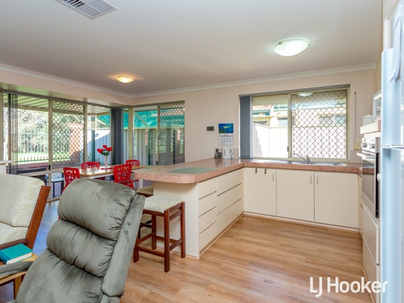 4/6 Heron Place, Maddington WA 6109