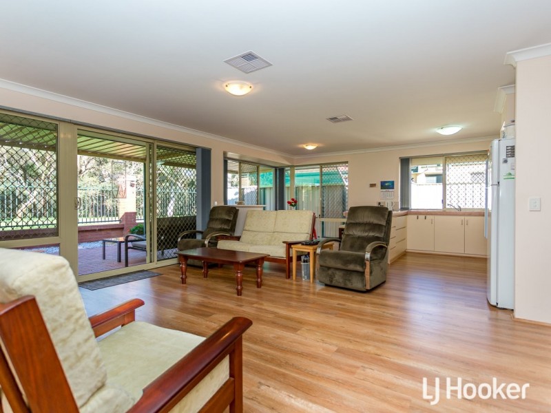 4/6 Heron Place, Maddington WA 6109