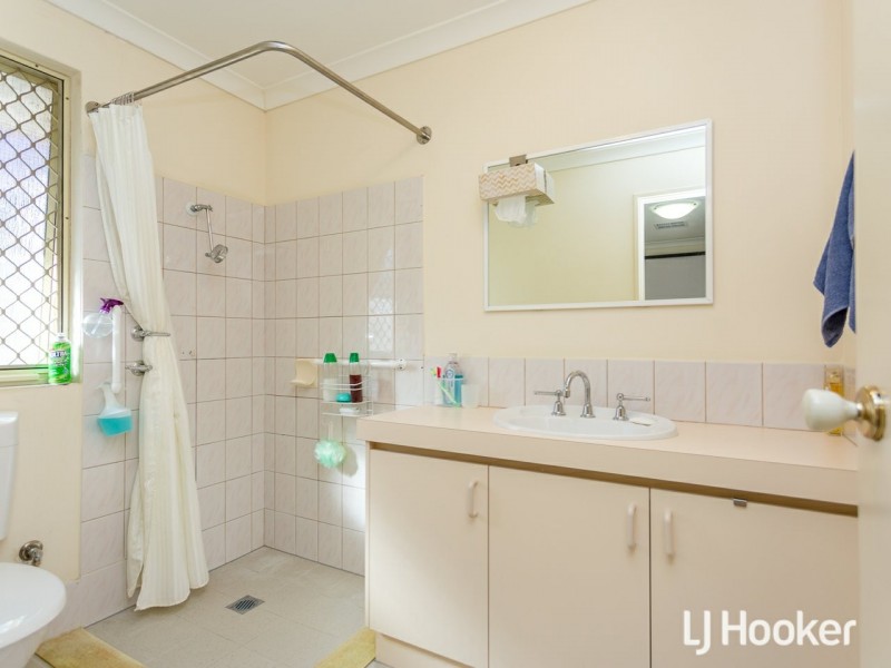 4/6 Heron Place, Maddington WA 6109