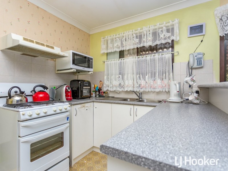 24 Hargrave Drive, Thornlie WA 6108