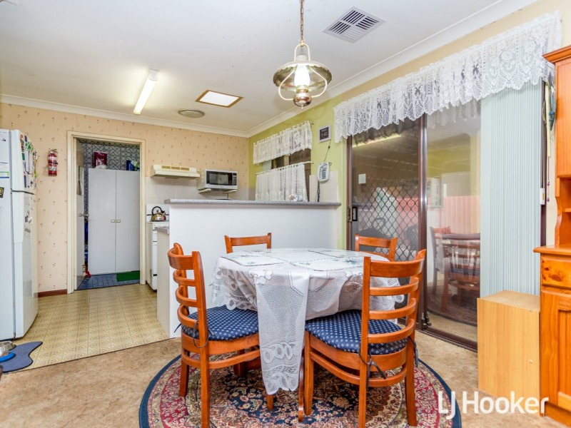 24 Hargrave Drive, Thornlie WA 6108