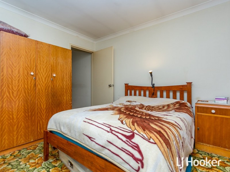 24 Hargrave Drive, Thornlie WA 6108