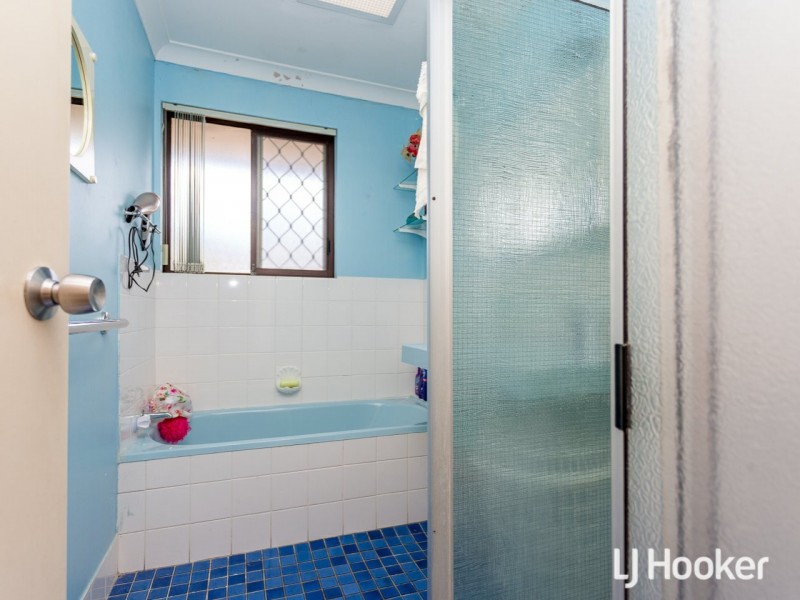 24 Hargrave Drive, Thornlie WA 6108