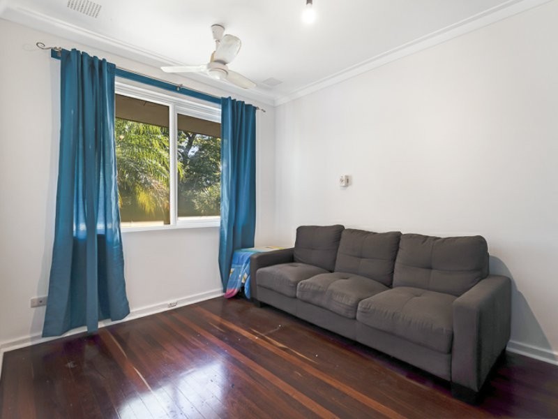 11 Kelton Way, Thornlie WA 6108