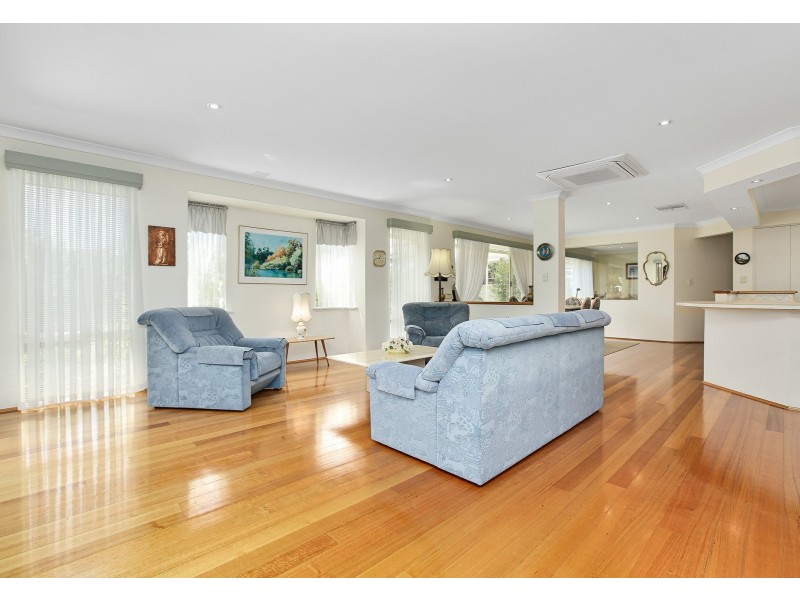 22 Bremner Circle, Canning Vale WA 6155