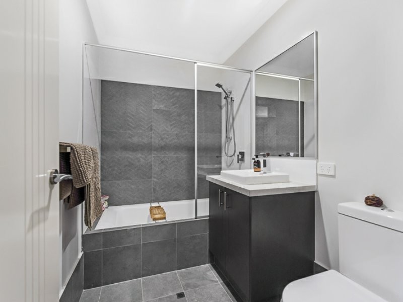 28 Camberley Street, Thornlie WA 6108