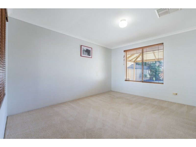 17 Prichard Place, Canning Vale WA 6155