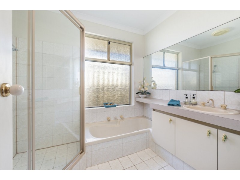 17 Prichard Place, Canning Vale WA 6155