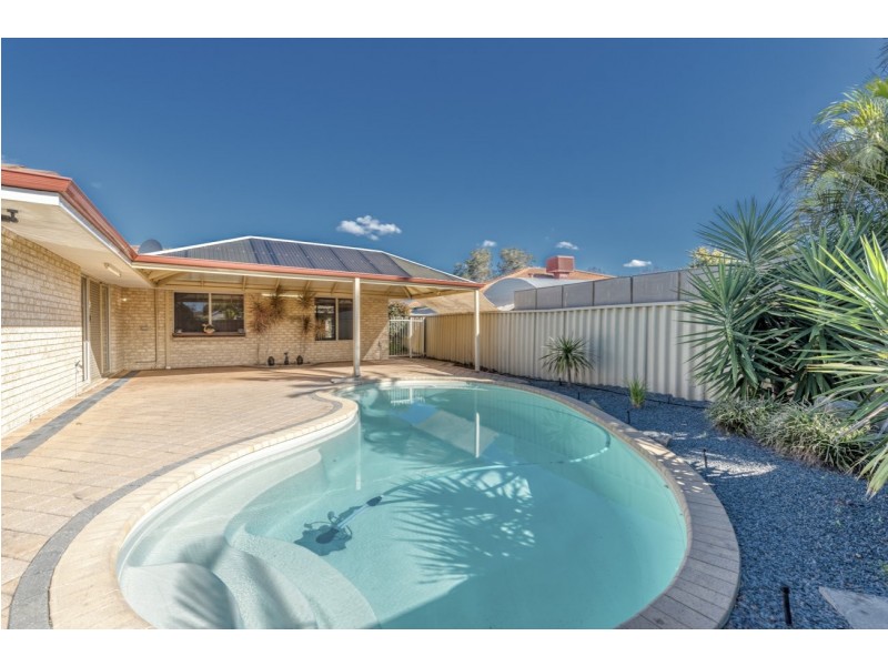 17 Prichard Place, Canning Vale WA 6155