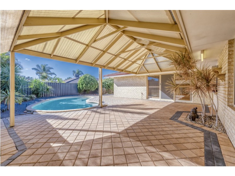 17 Prichard Place, Canning Vale WA 6155