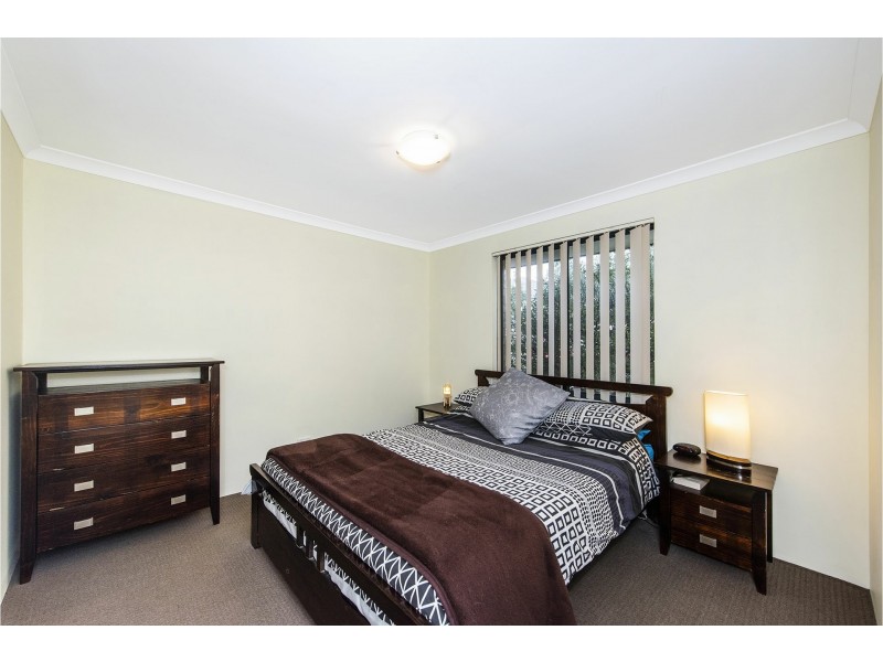 8/64 Sixth Road, Armadale WA 6112