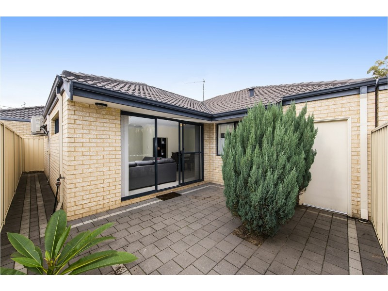 8/64 Sixth Road, Armadale WA 6112
