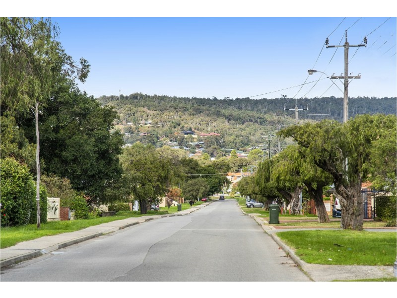 8/64 Sixth Road, Armadale WA 6112