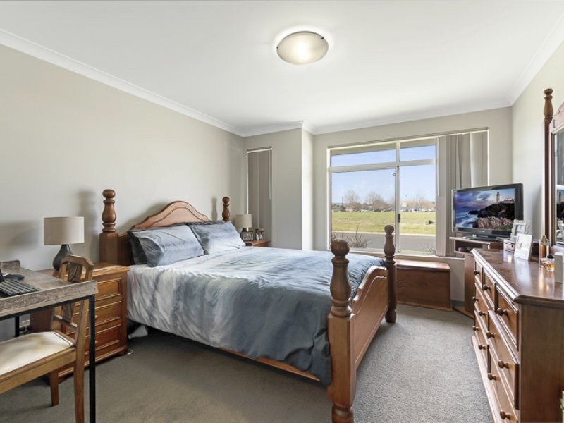 7 Savoy Place, Thornlie WA 6108