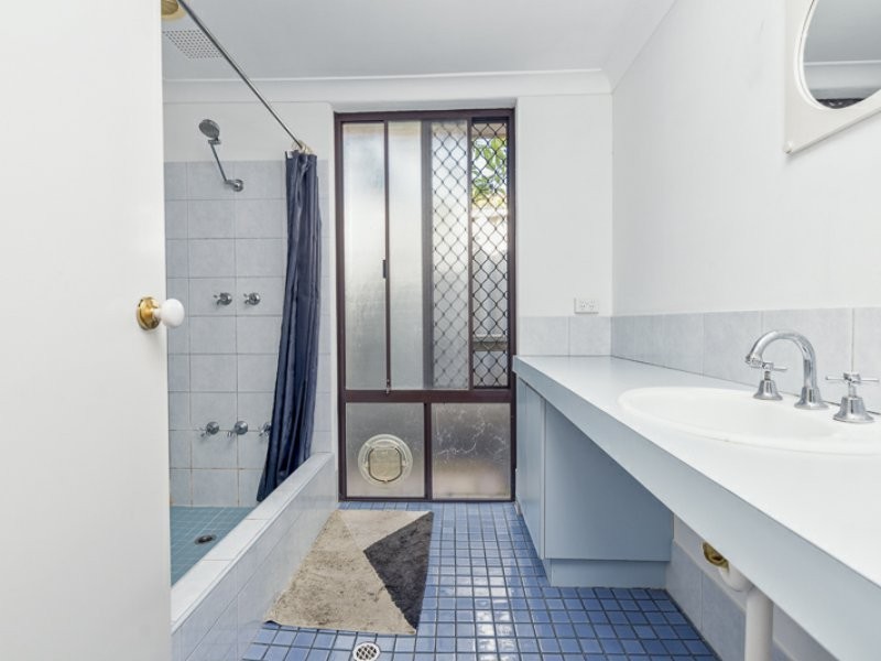 59 Constantine Court, Thornlie WA 6108