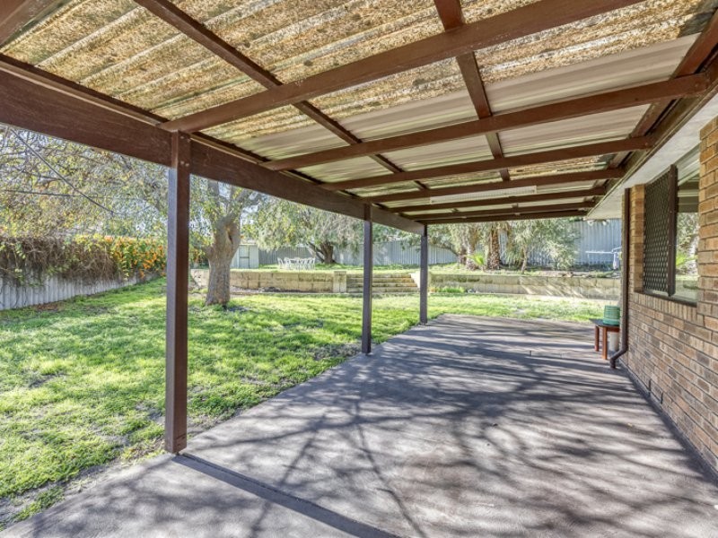 59 Constantine Court, Thornlie WA 6108