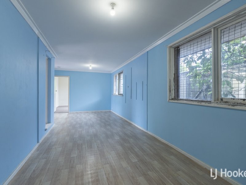 36 Yale Road, Thornlie WA 6108