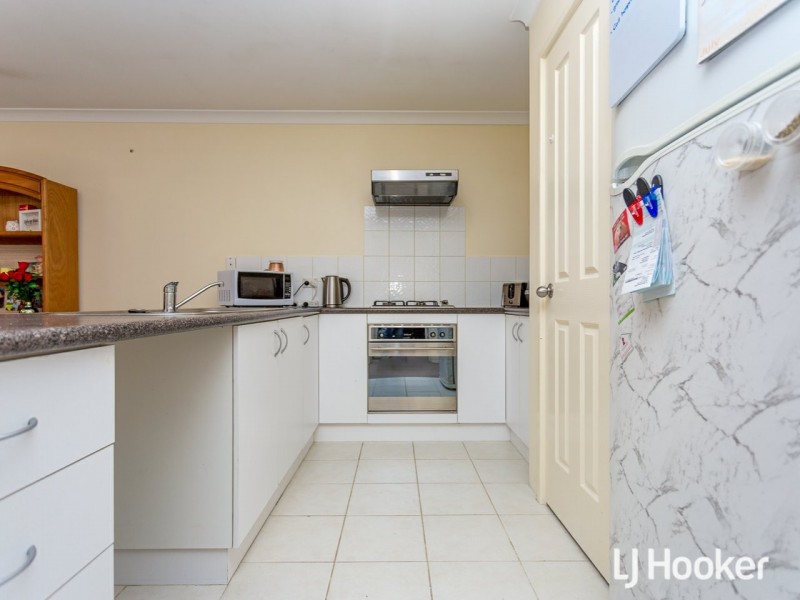 11/9 Clara Street, Gosnells WA 6110