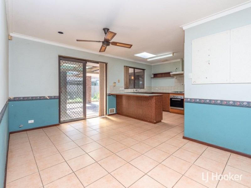 3 Patfield Place, Kelmscott WA 6111