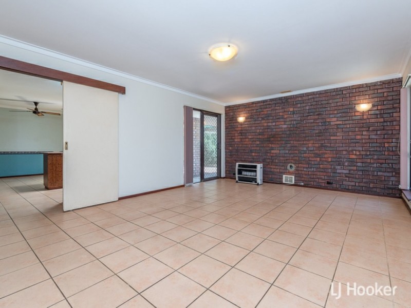 3 Patfield Place, Kelmscott WA 6111