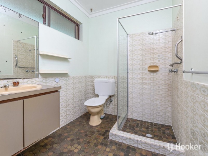 3 Patfield Place, Kelmscott WA 6111