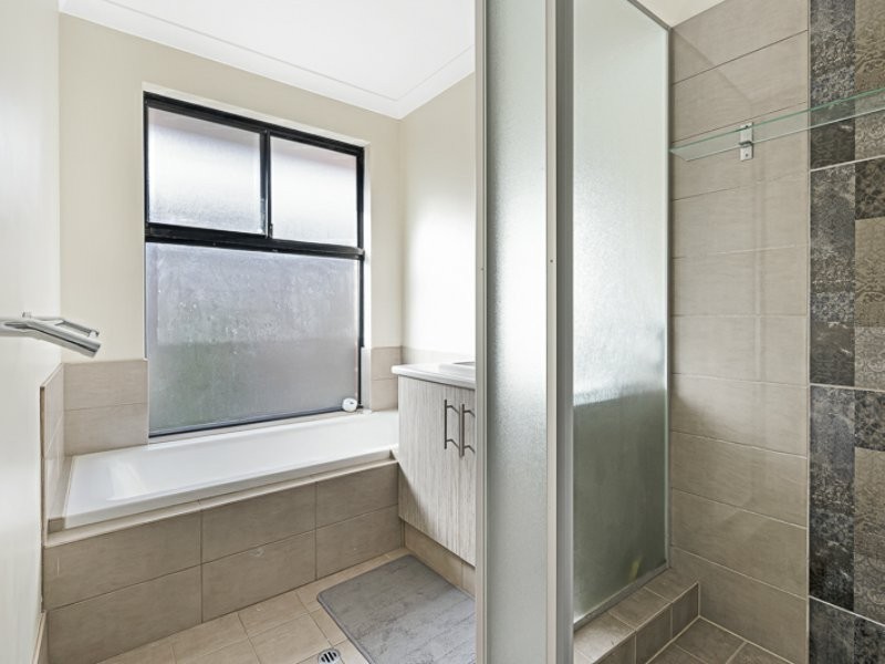 26 Limestone Rise, Piara Waters WA 6112