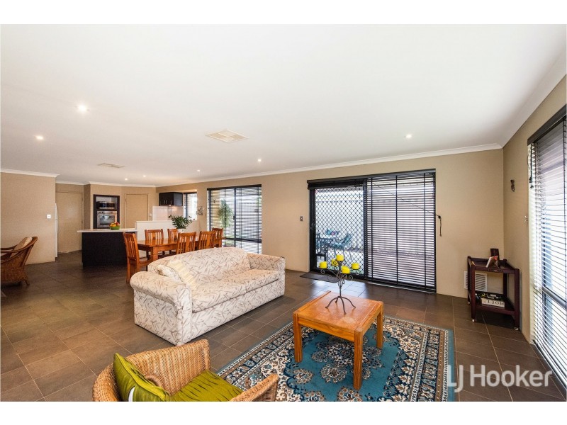 137 Bindoon Loop, Huntingdale WA 6110