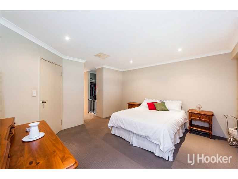 137 Bindoon Loop, Huntingdale WA 6110