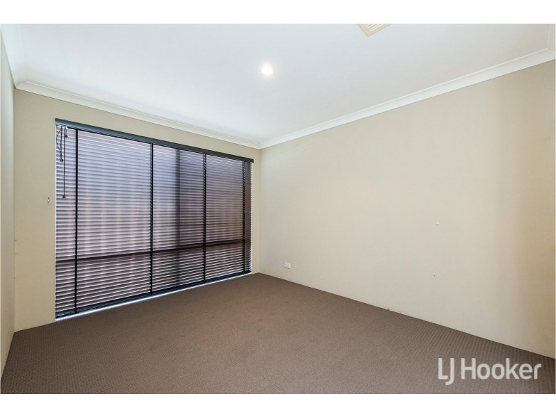 137 Bindoon Loop, Huntingdale WA 6110