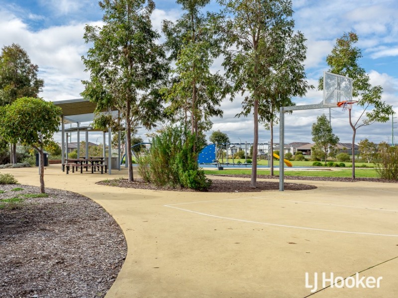 65 Whitmore Loop, Harrisdale WA 6112